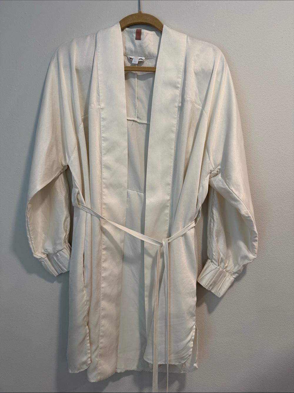 $278 Lunya silk robe size xs/s